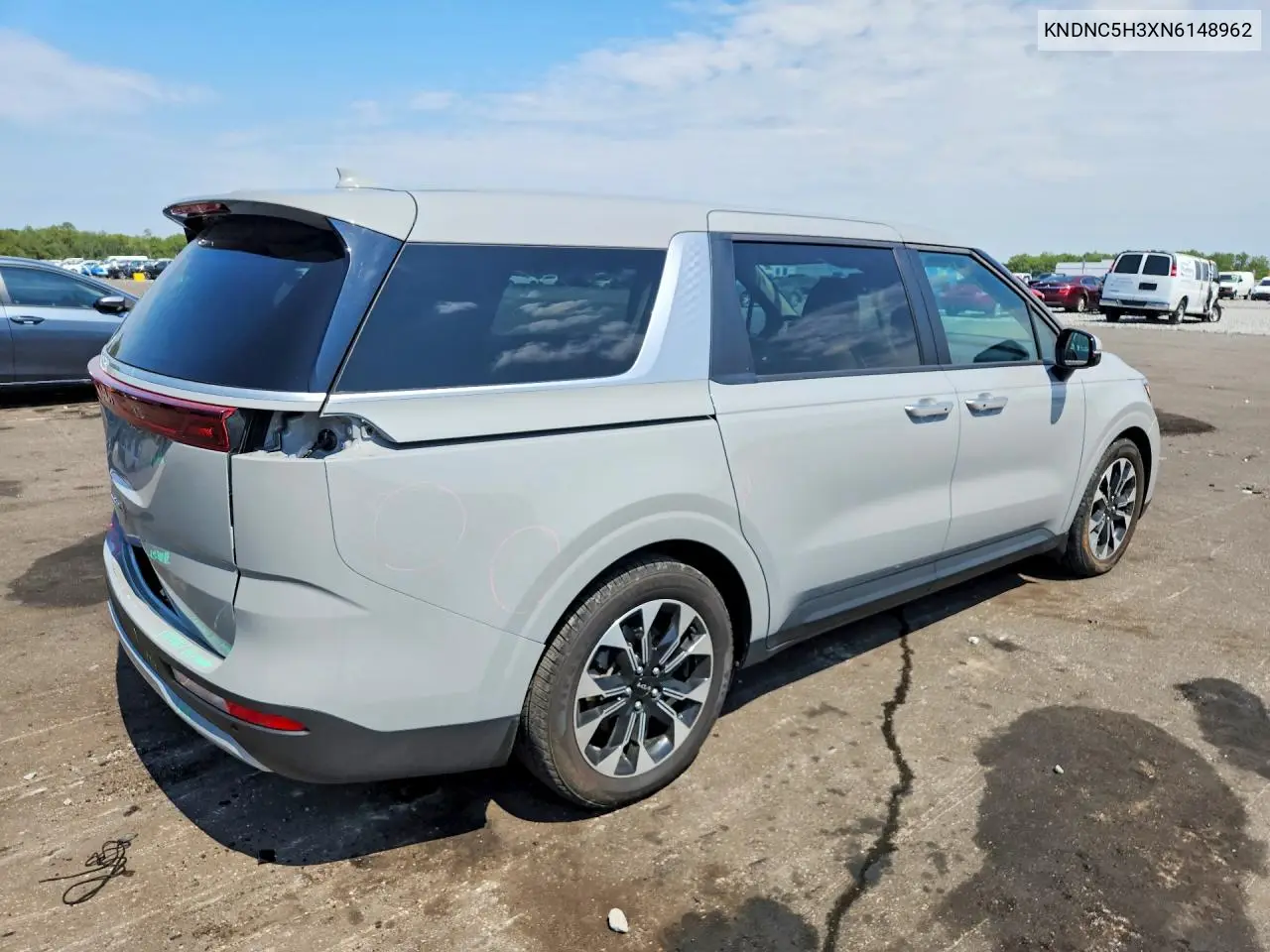 2022 Kia Carnival Ex VIN: KNDNC5H3XN6148962 Lot: 57002196