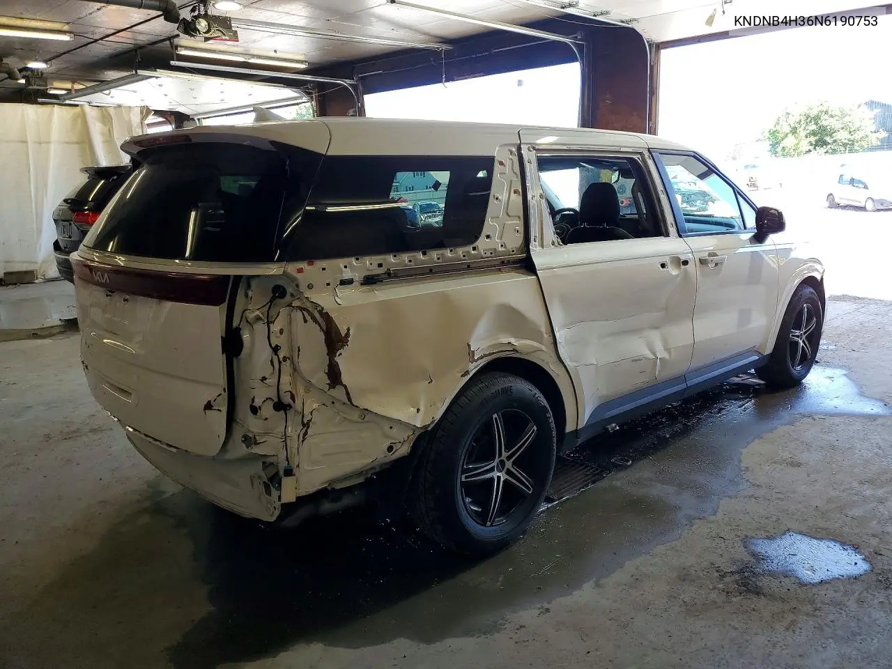 2022 Kia Carnival VIN: KNDNB4H36N6190753 Lot: 57122526