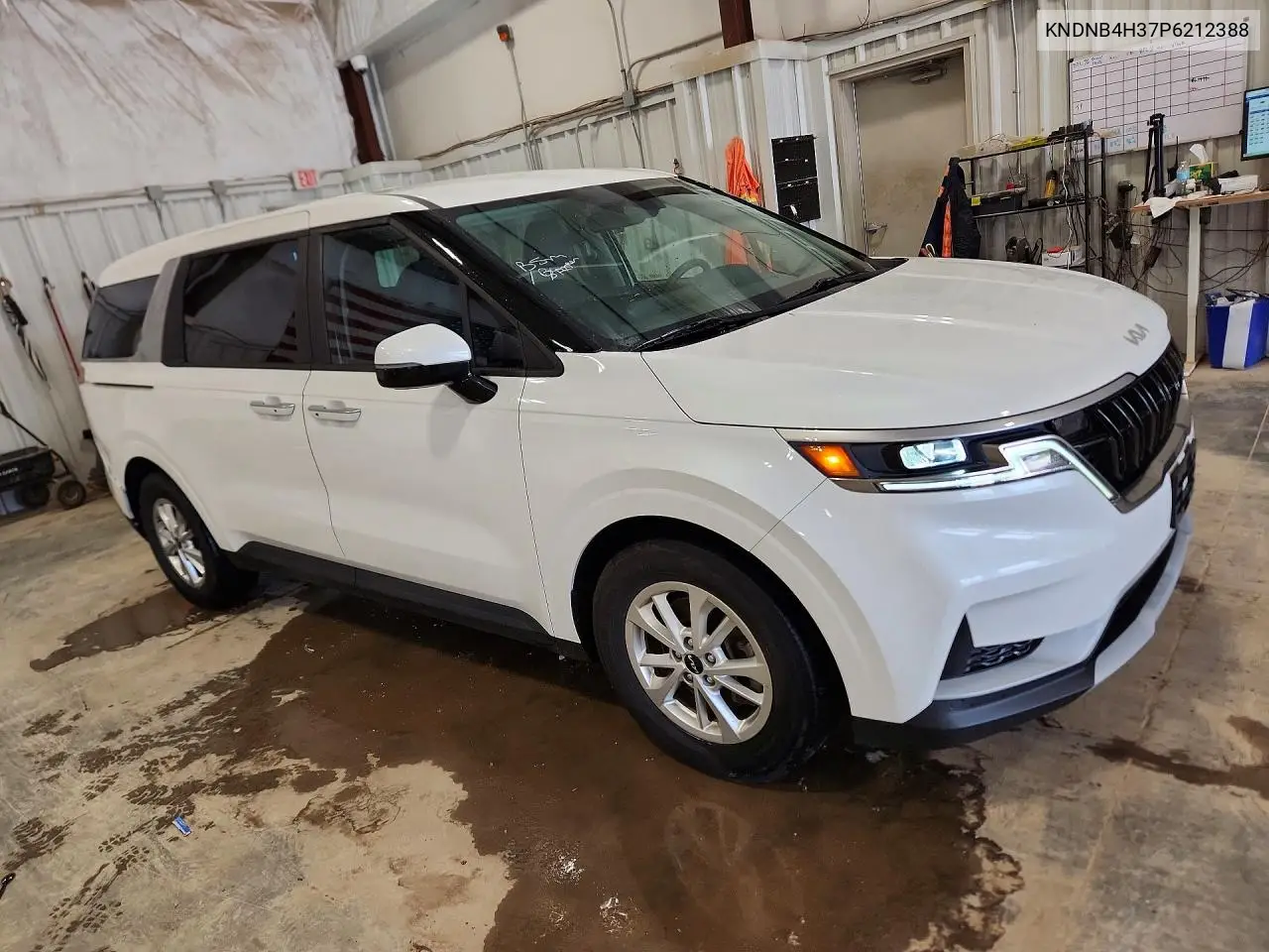 2023 Kia Carnival Lx VIN: KNDNB4H37P6212388 Lot: 57145846