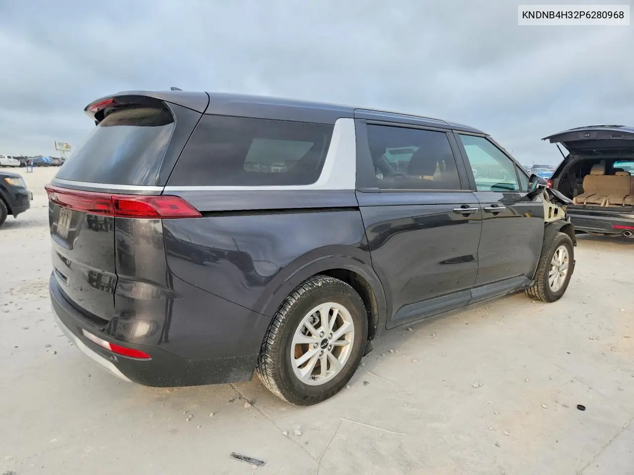 2023 Kia Carnival Lx VIN: KNDNB4H32P6280968 Lot: 58259516