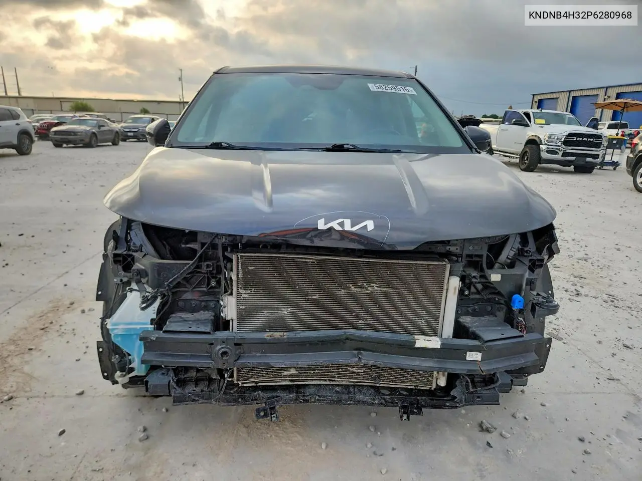 2023 Kia Carnival Lx VIN: KNDNB4H32P6280968 Lot: 58259516