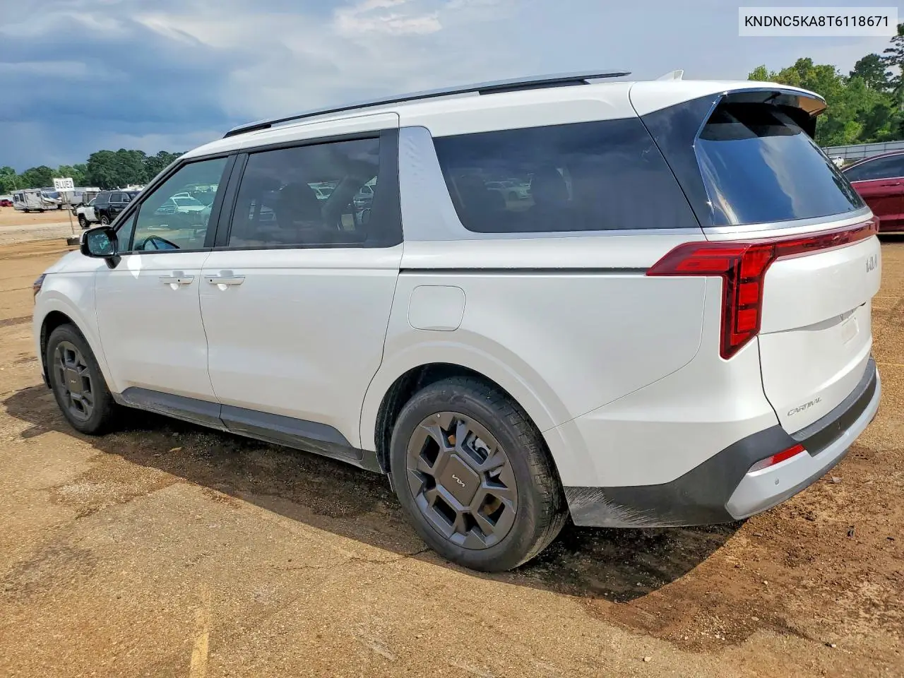 2026 Kia Carnival Ex VIN: KNDNC5KA8T6118671 Lot: 54632606