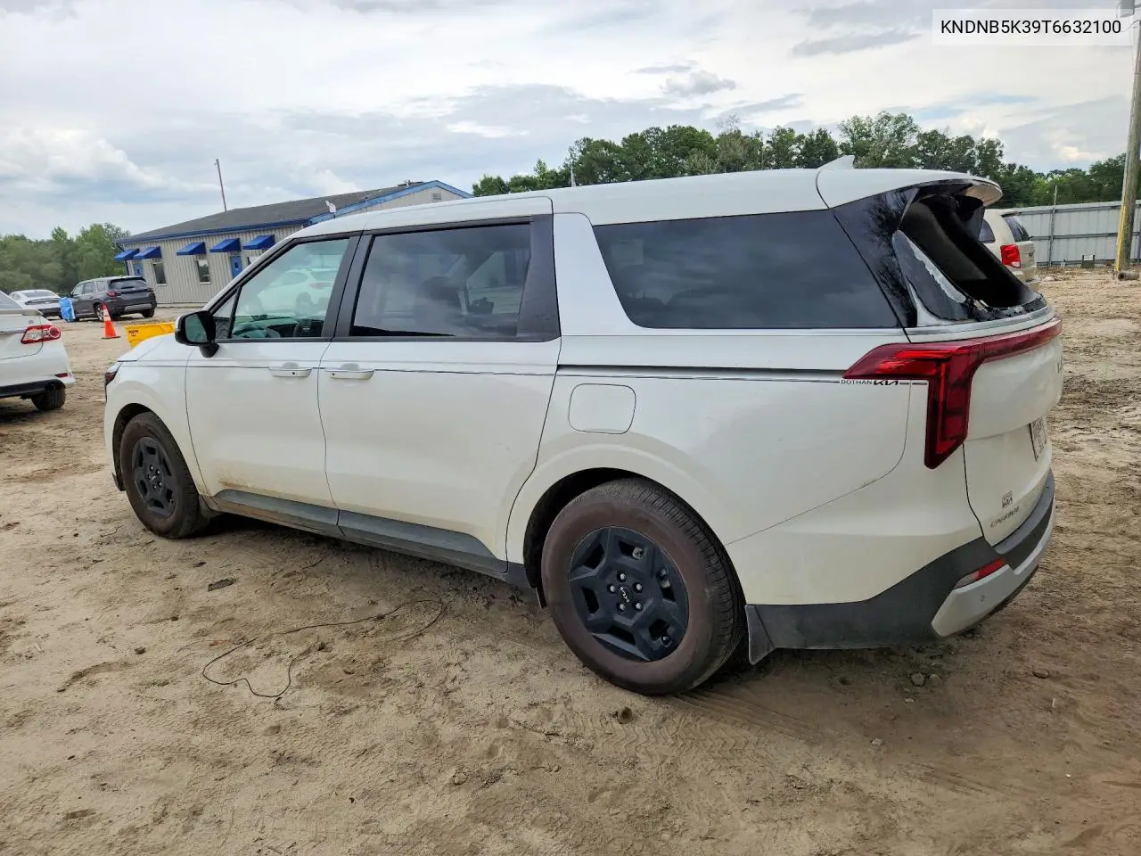 2026 Kia Carnival Lxs VIN: KNDNB5K39T6632100 Lot: 56670976