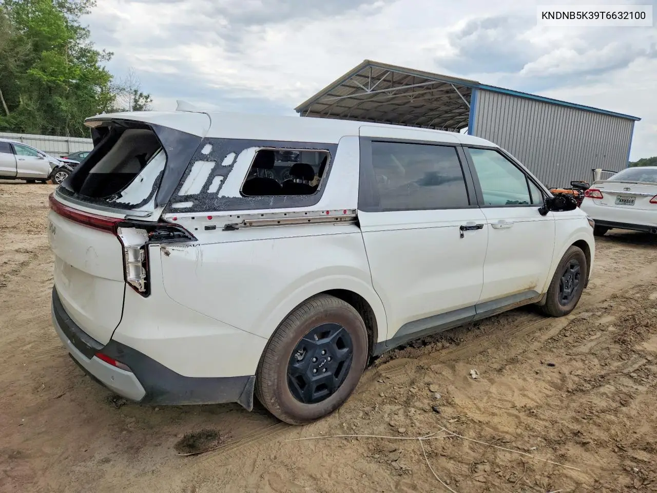 2026 Kia Carnival Lxs VIN: KNDNB5K39T6632100 Lot: 56670976