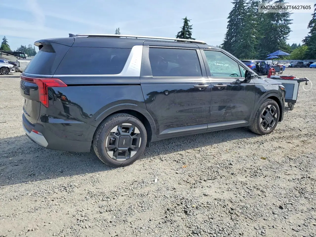 2026 Kia Carnival Ex VIN: KNDNC5K37T6627605 Lot: 58464166