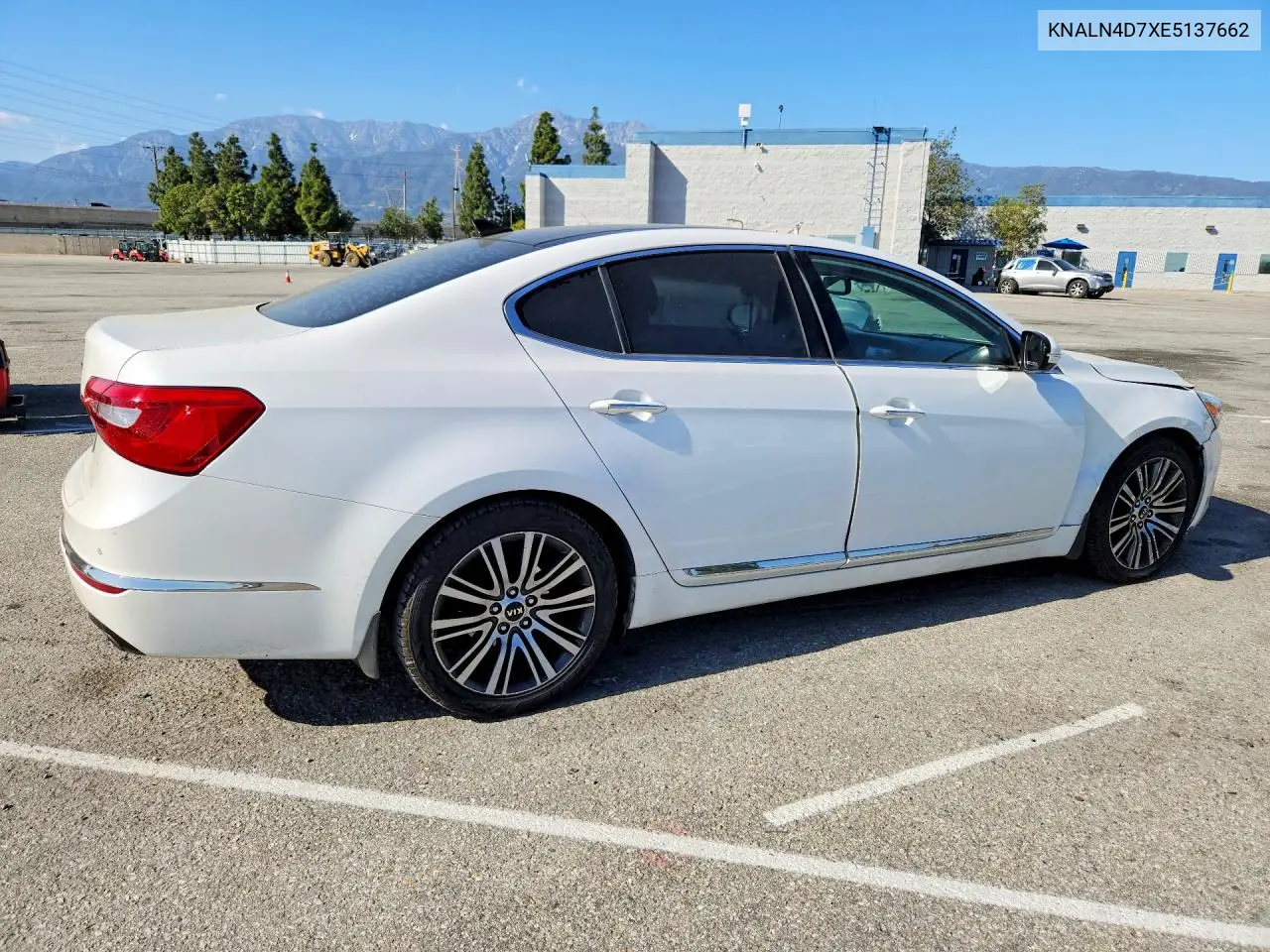 2014 Kia Cadenza Premium VIN: KNALN4D7XE5137662 Lot: 41725446