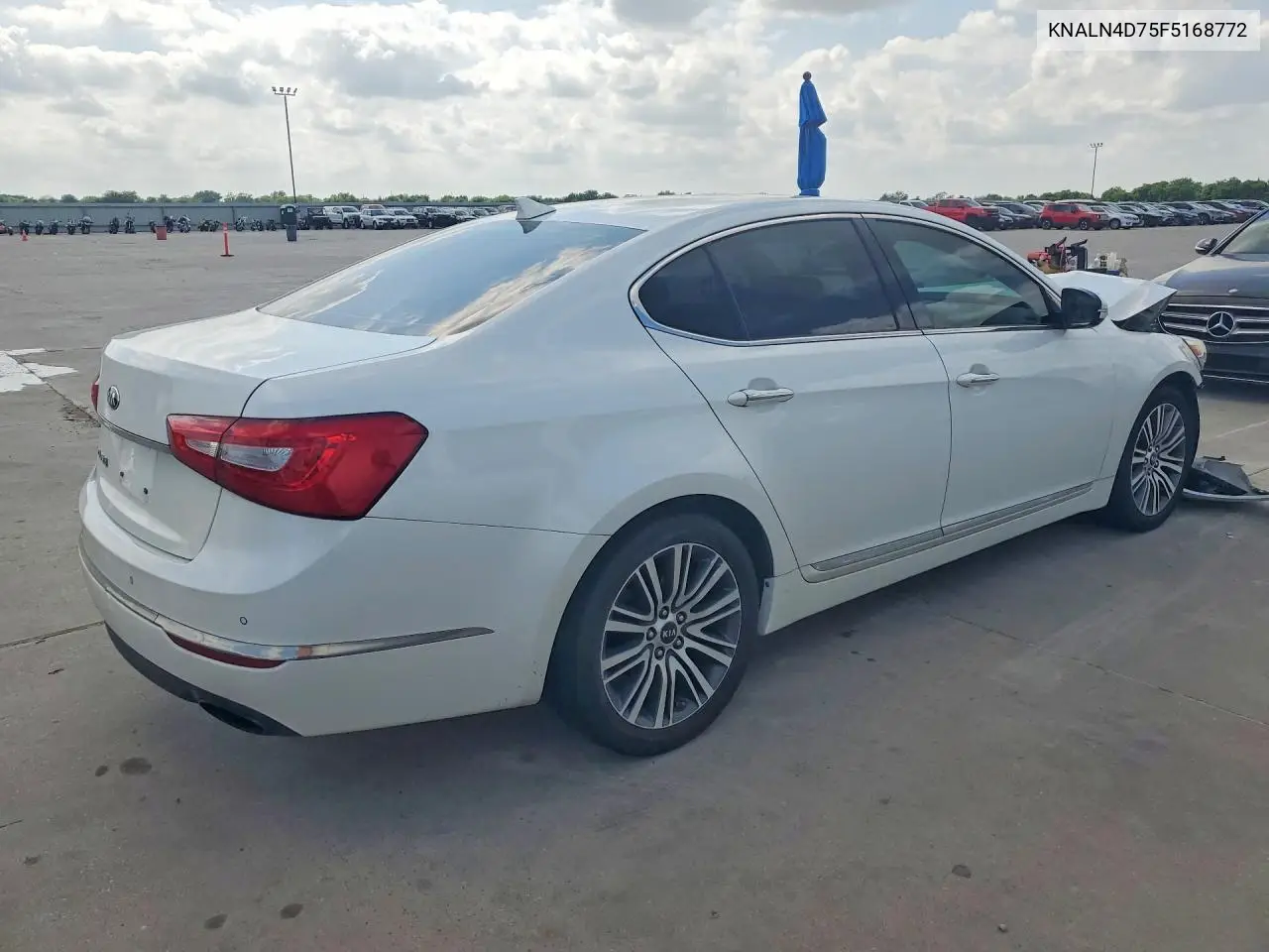 2015 Kia Cadenza Premium VIN: KNALN4D75F5168772 Lot: 50254046