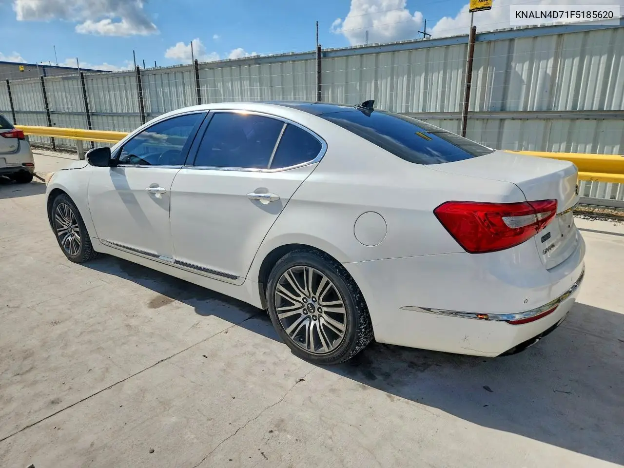 2015 Kia Cadenza Premium VIN: KNALN4D71F5185620 Lot: 53169616