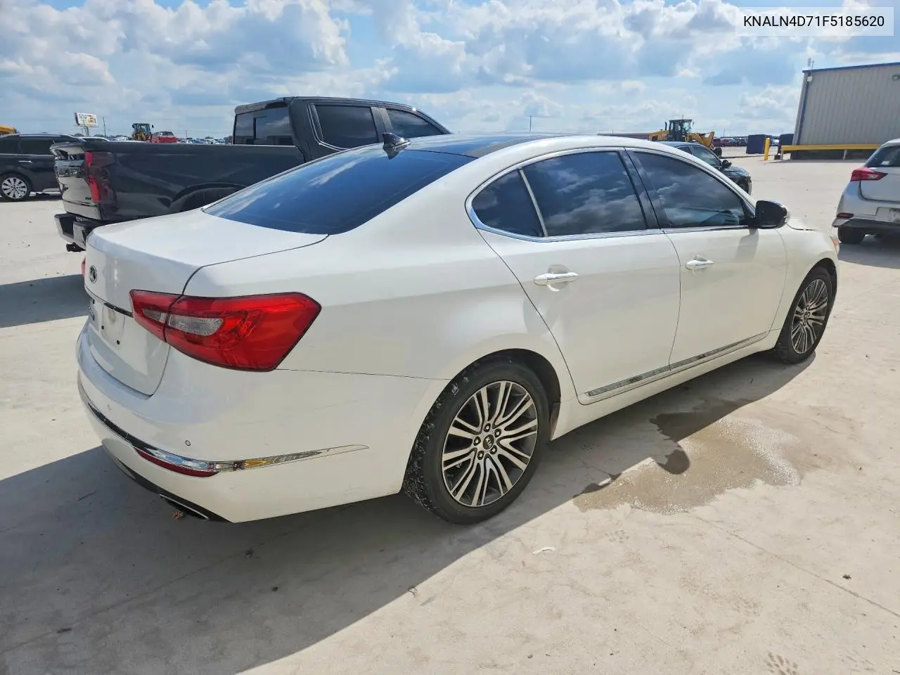 2015 Kia Cadenza Premium VIN: KNALN4D71F5185620 Lot: 53169616