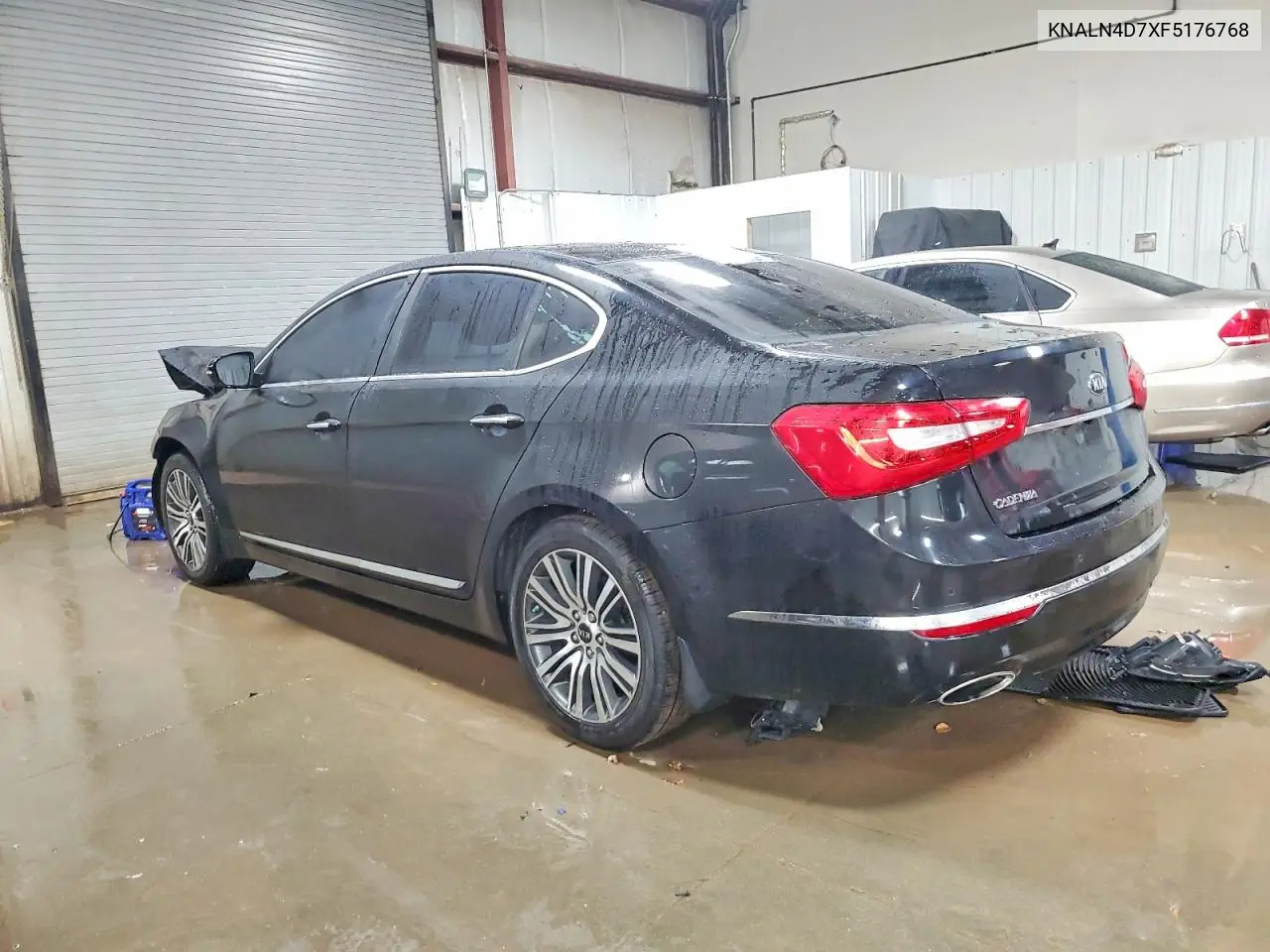 2015 Kia Cadenza Premium VIN: KNALN4D7XF5176768 Lot: 99476195