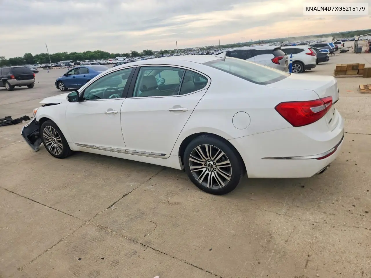 2016 Kia Cadenza Luxury VIN: KNALN4D7XG5215179 Lot: 53621606