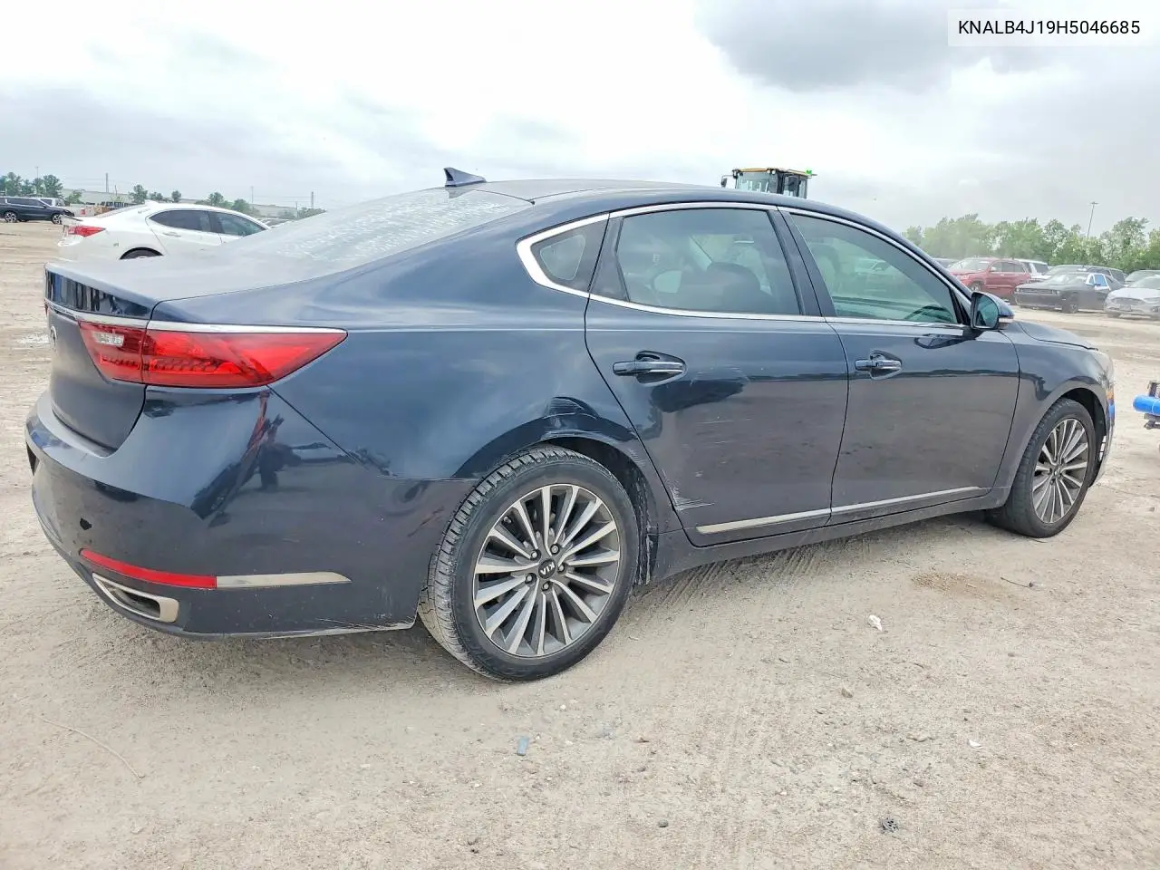 2017 Kia Cadenza Premium VIN: KNALB4J19H5046685 Lot: 51308216