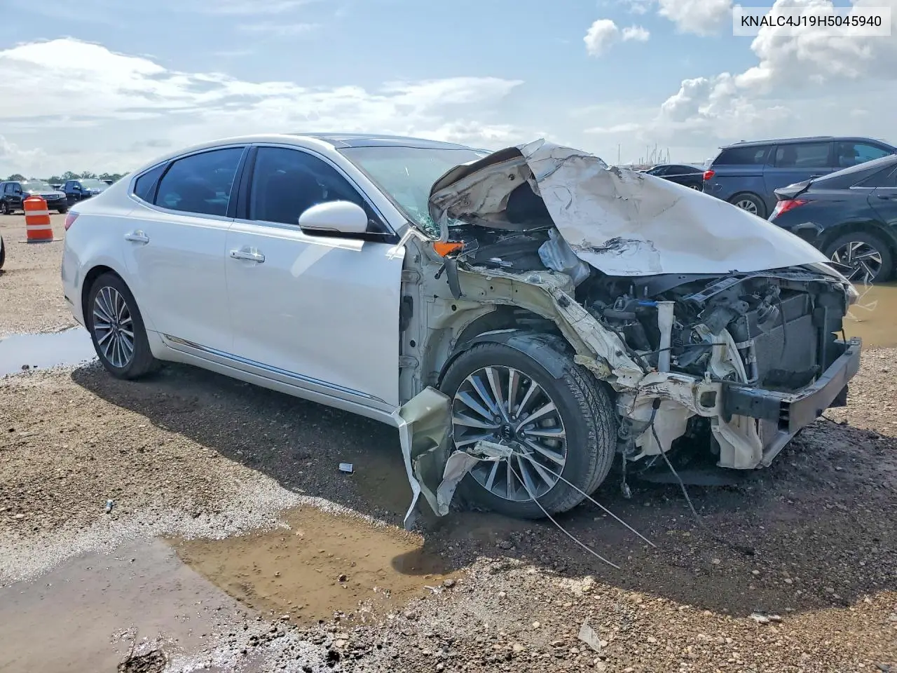 2017 Kia Cadenza Premium VIN: KNALC4J19H5045940 Lot: 55894776
