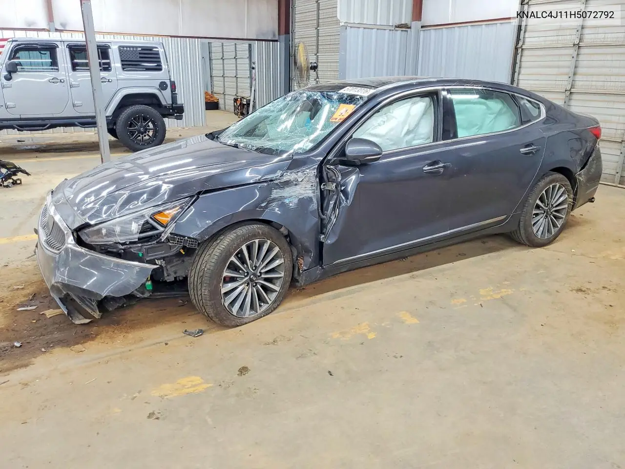 2017 Kia Cadenza Technology VIN: KNALC4J11H5072792 Lot: 57013226
