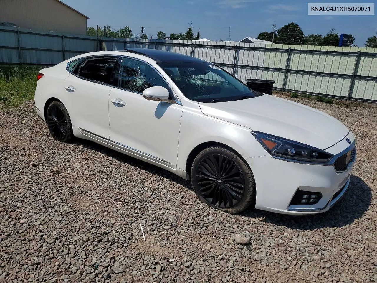 2017 Kia Cadenza Limited VIN: KNALC4J1XH5070071 Lot: 60932436