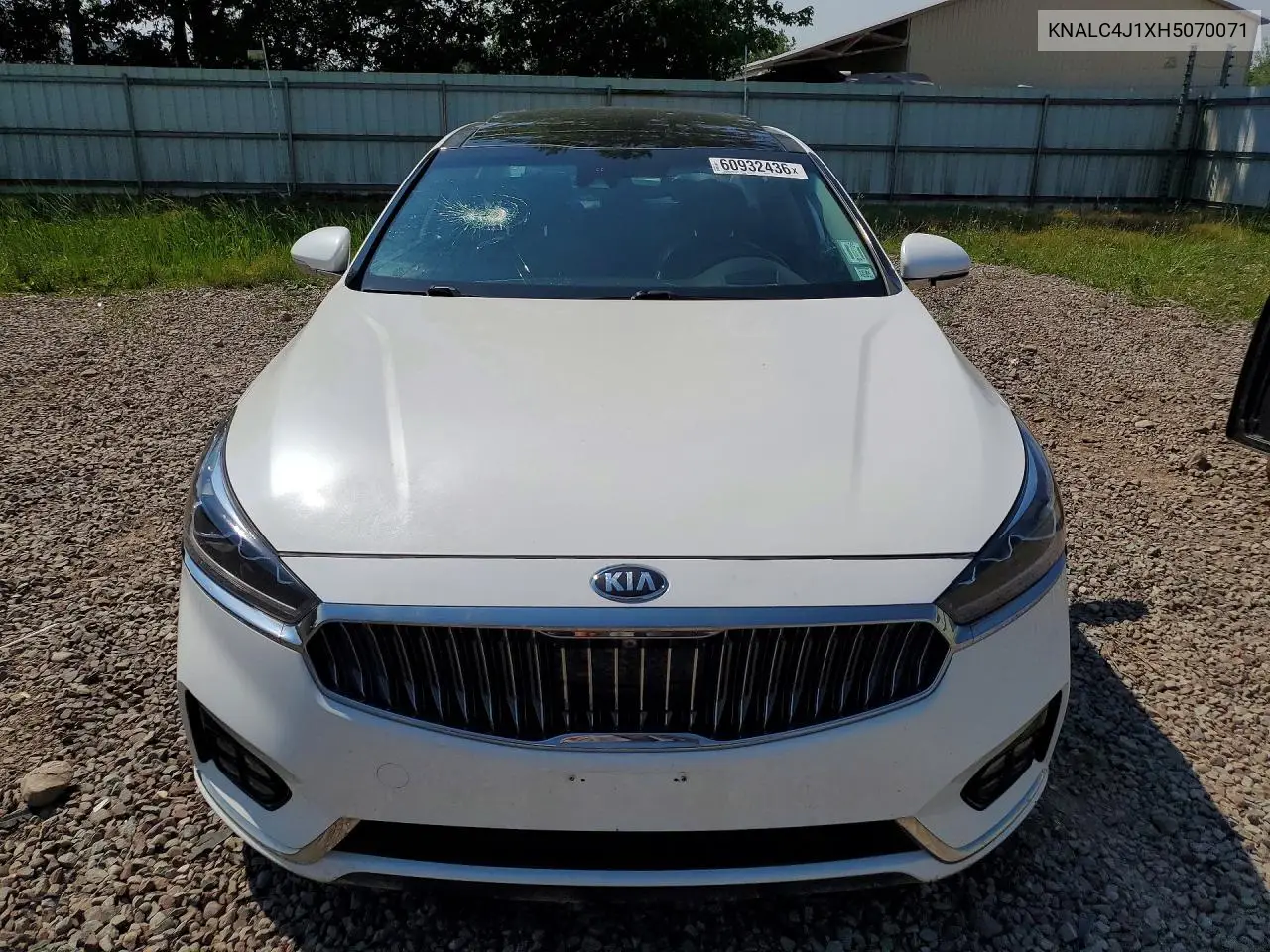 2017 Kia Cadenza Limited VIN: KNALC4J1XH5070071 Lot: 60932436