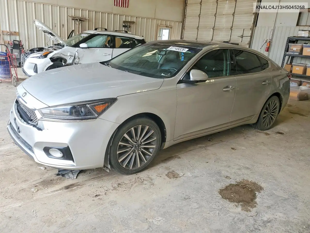2017 Kia Cadenza Premium VIN: KNALC4J13H5045268 Lot: 61149326