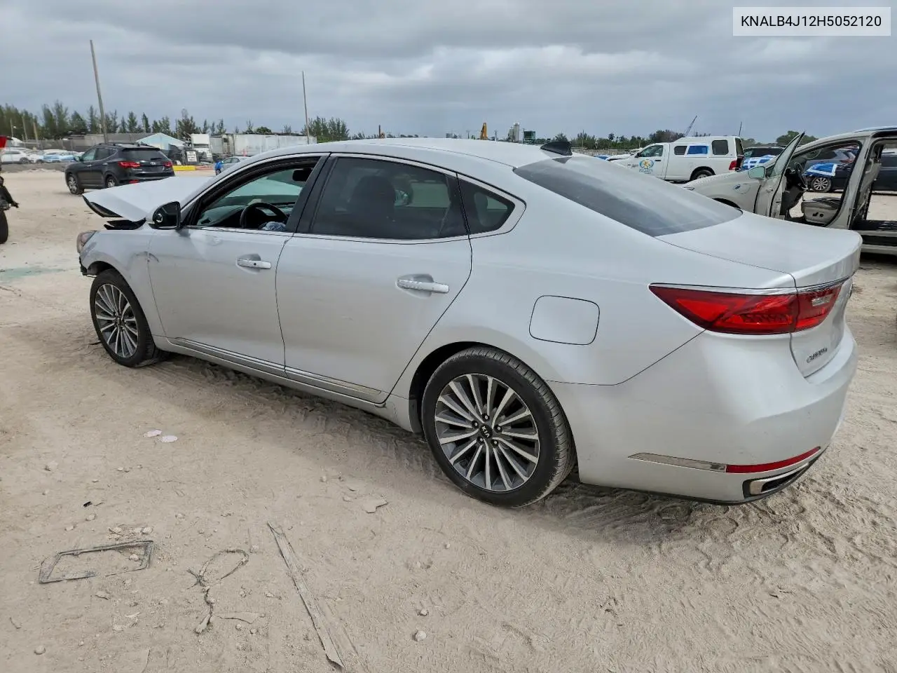 2017 Kia Cadenza Premium VIN: KNALB4J12H5052120 Lot: 72726035