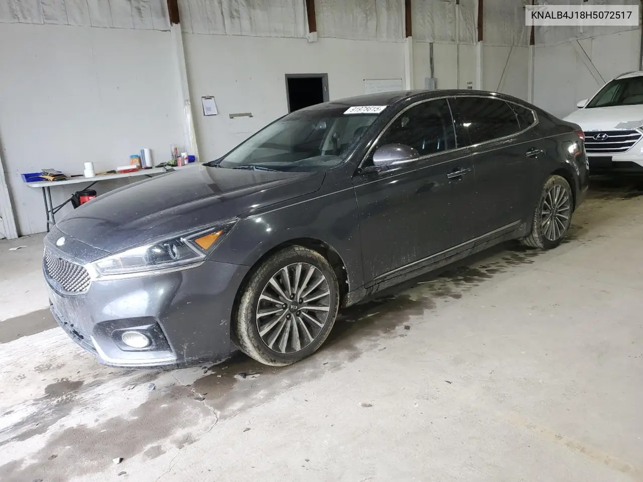 2017 Kia Cadenza Premium VIN: KNALB4J18H5072517 Lot: 91978615