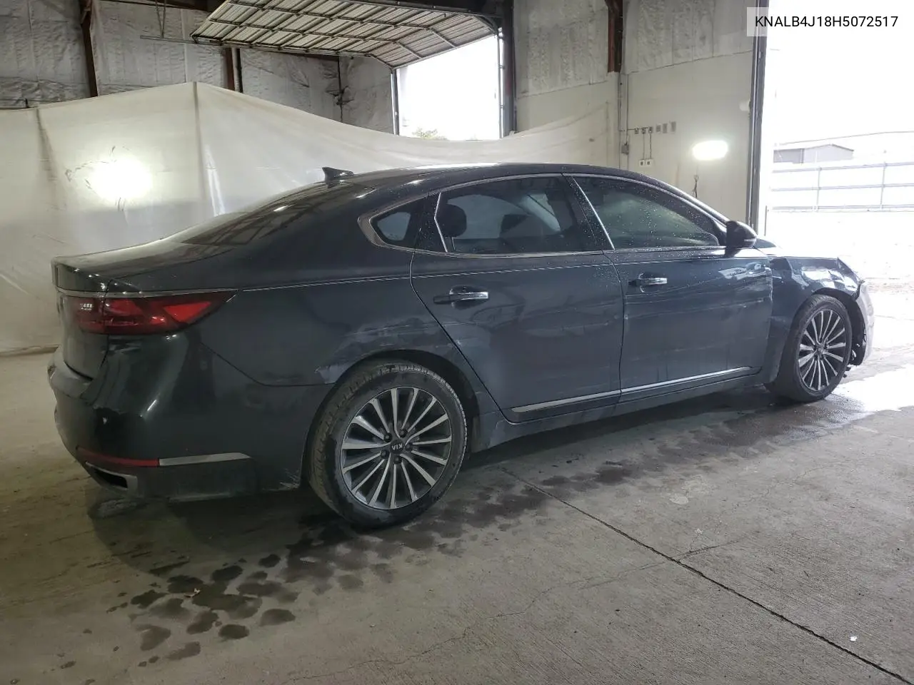 2017 Kia Cadenza Premium VIN: KNALB4J18H5072517 Lot: 91978615