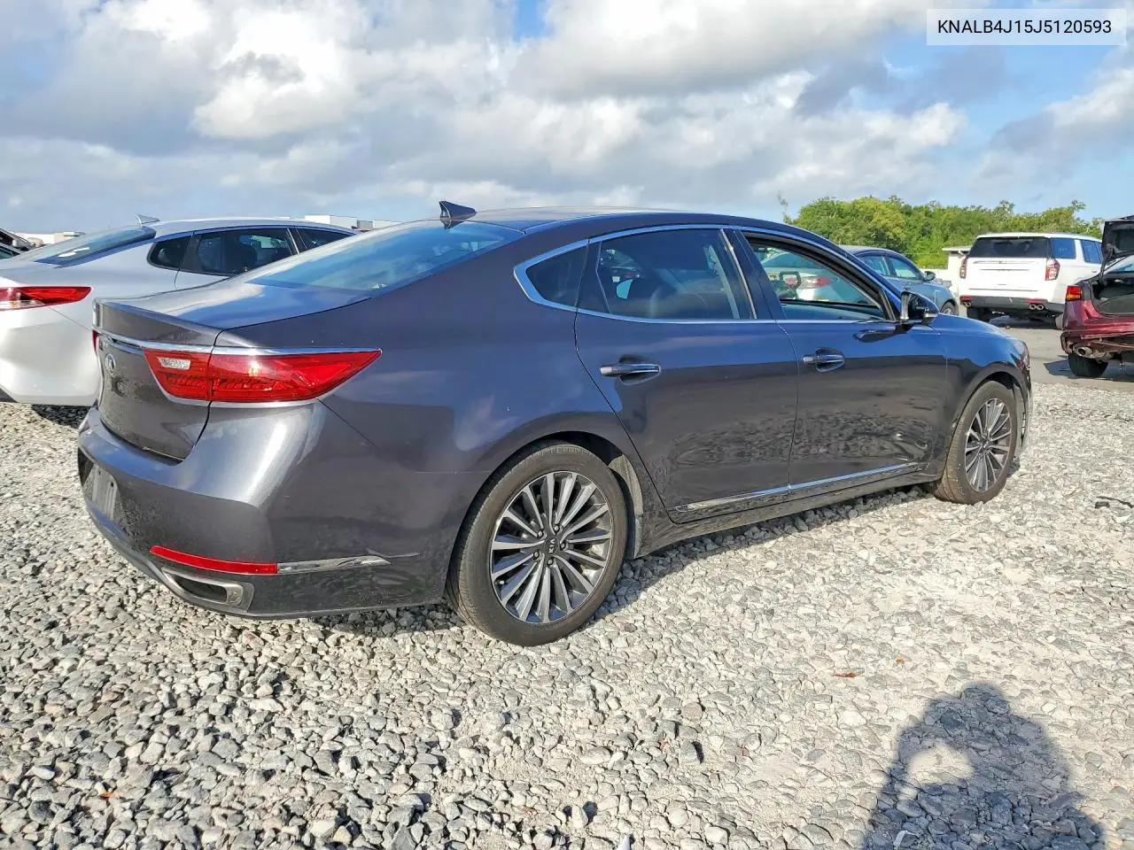 2018 Kia Cadenza Premium VIN: KNALB4J15J5120593 Lot: 54254346