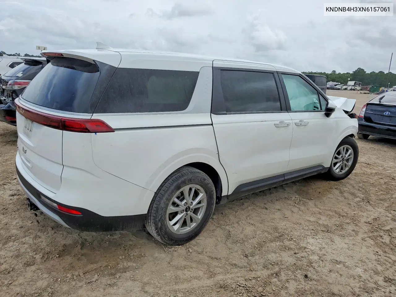 2022 Kia Carnival Lx VIN: KNDNB4H3XN6157061 Lot: 57621826