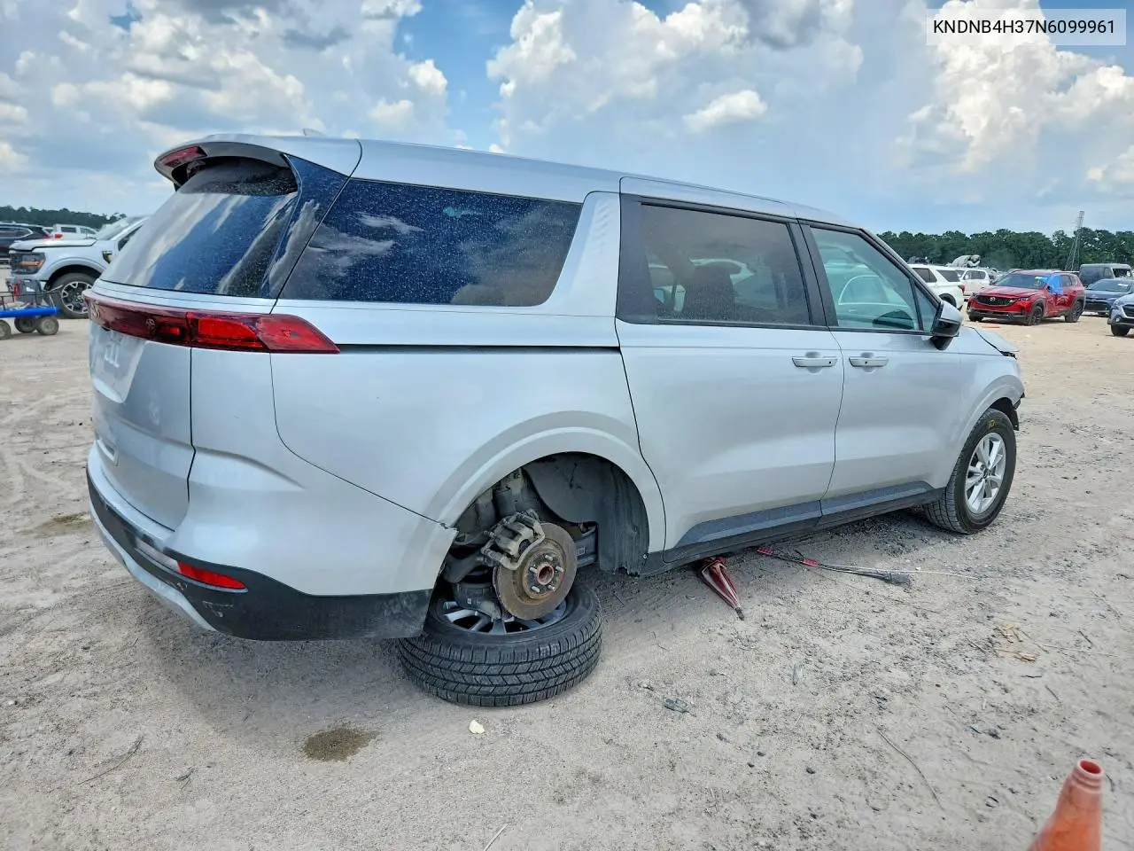 2022 Kia Carnival Lx VIN: KNDNB4H37N6099961 Lot: 60048606