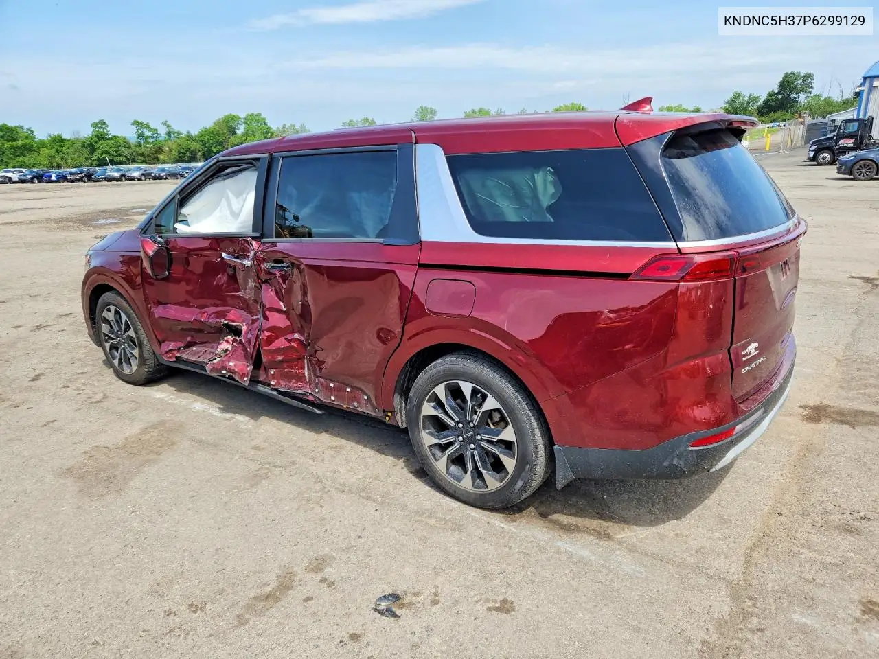 2023 Kia Carnival Ex VIN: KNDNC5H37P6299129 Lot: 56761176