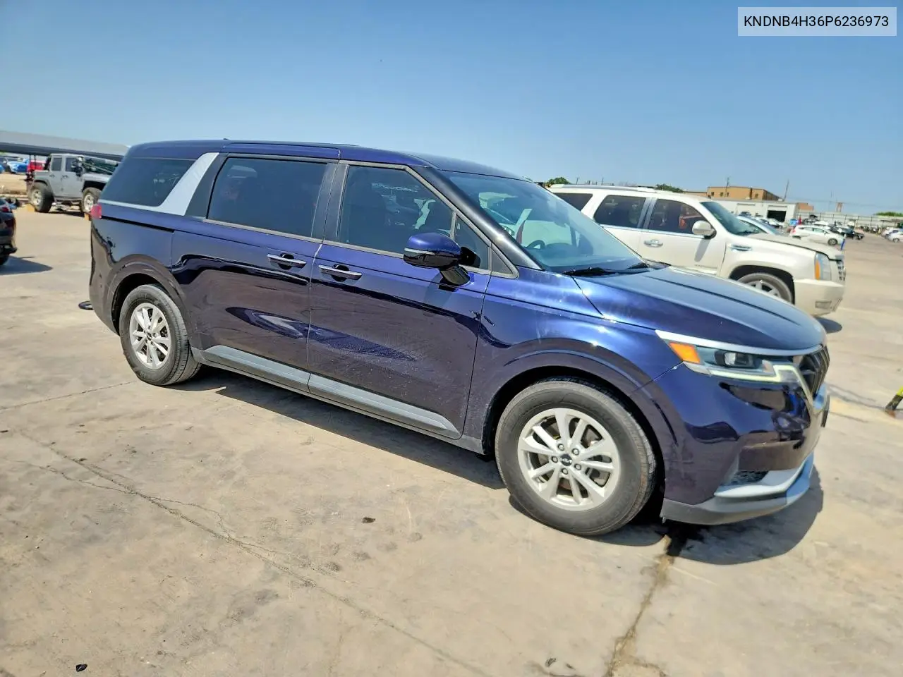 2023 Kia Carnival Lx VIN: KNDNB4H36P6236973 Lot: 58741666