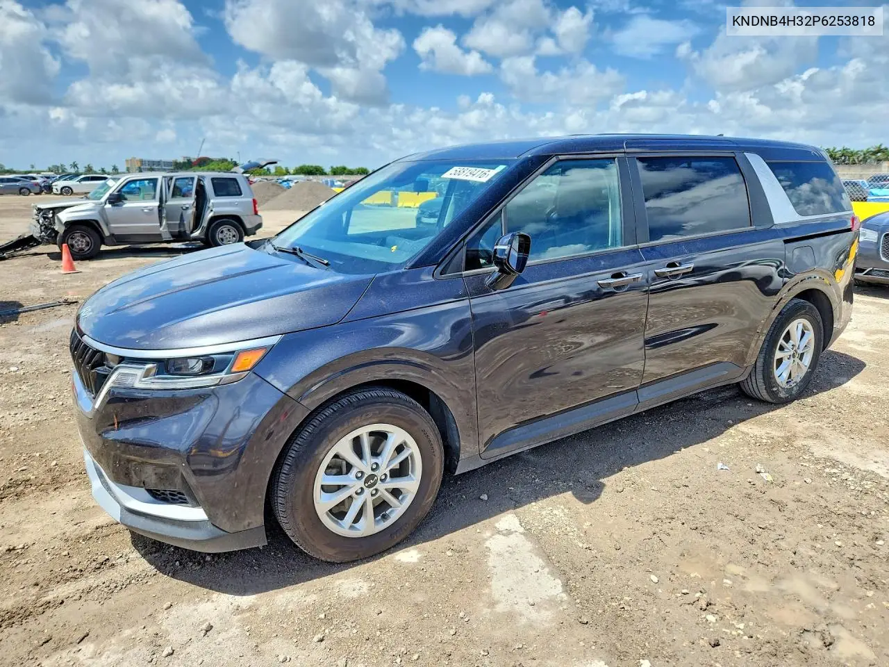 2023 Kia Carnival Lx VIN: KNDNB4H32P6253818 Lot: 58819416