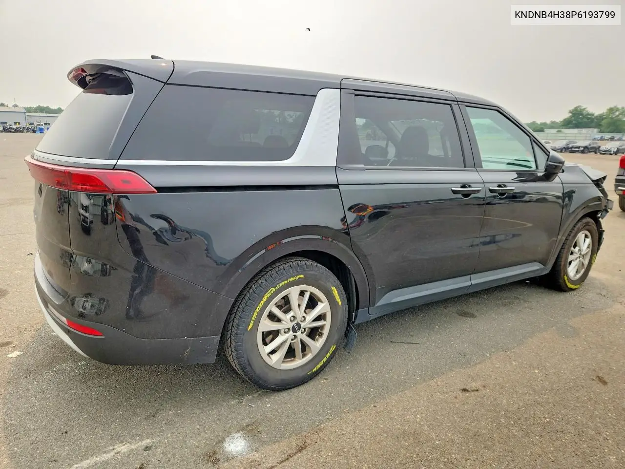 2023 Kia Carnival Lx VIN: KNDNB4H38P6193799 Lot: 61364356