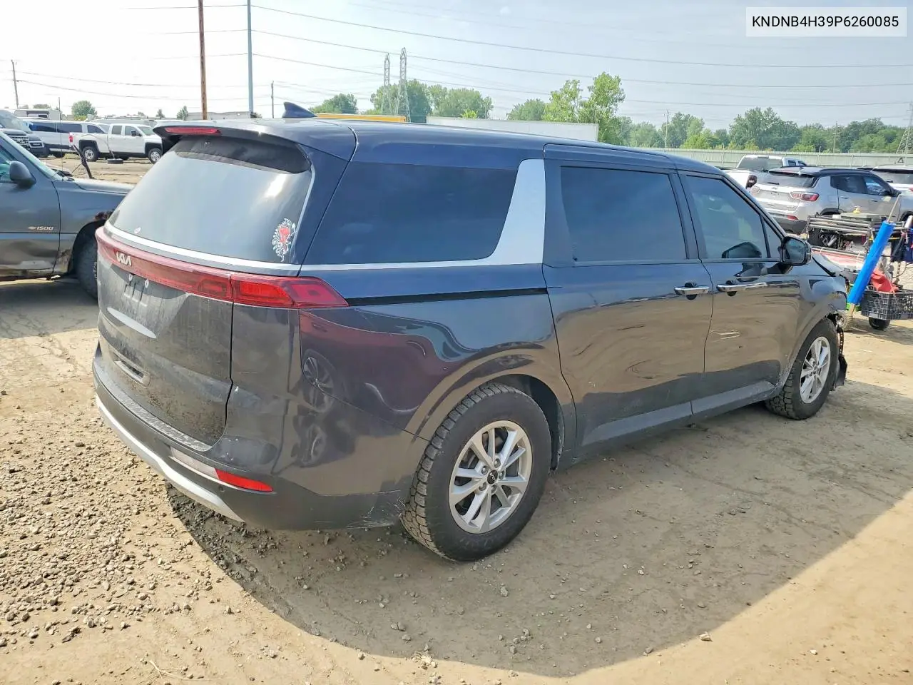 2023 Kia Carnival Lx VIN: KNDNB4H39P6260085 Lot: 61515446