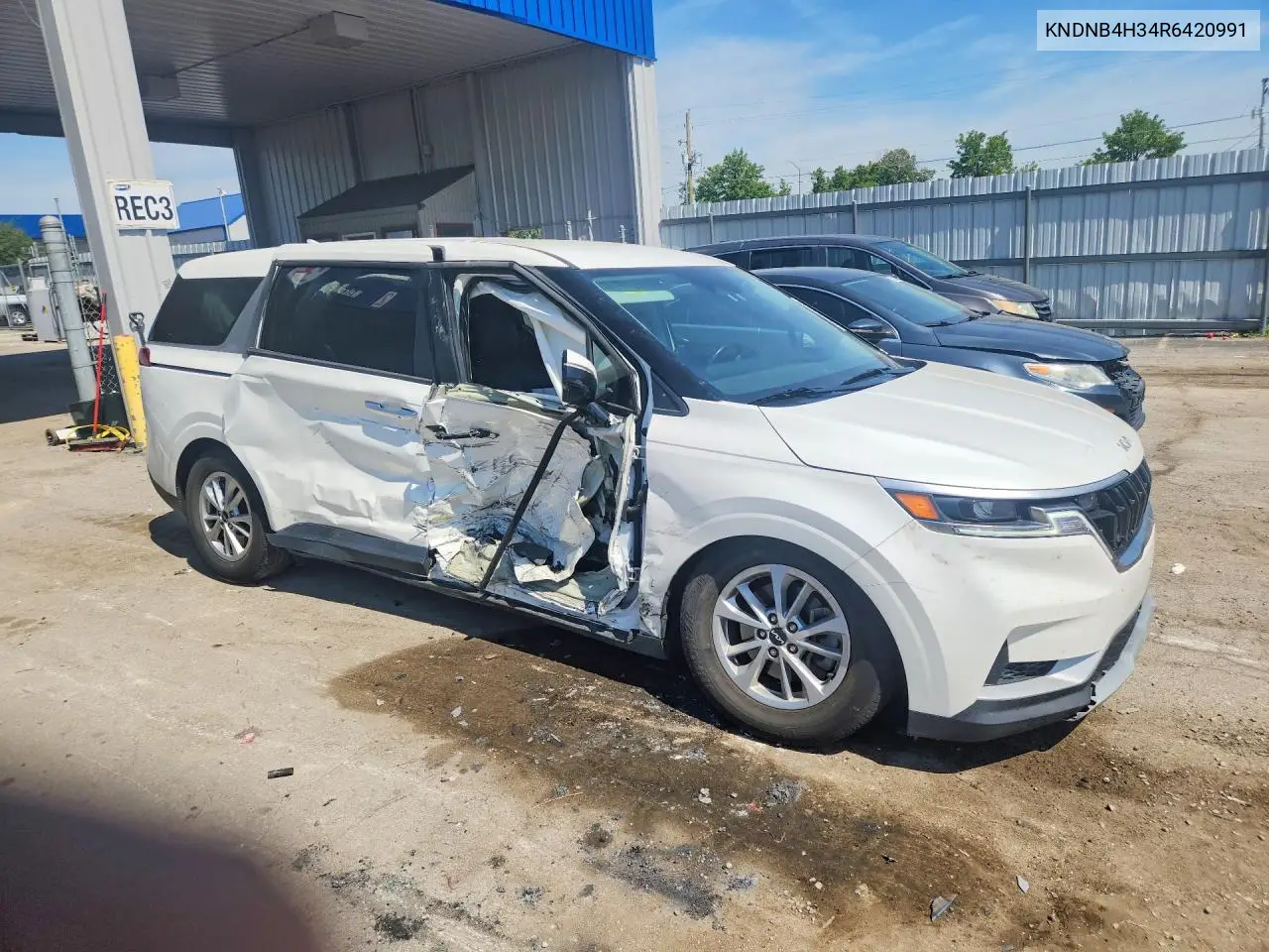 2024 Kia Carnival Lx VIN: KNDNB4H34R6420991 Lot: 56244936