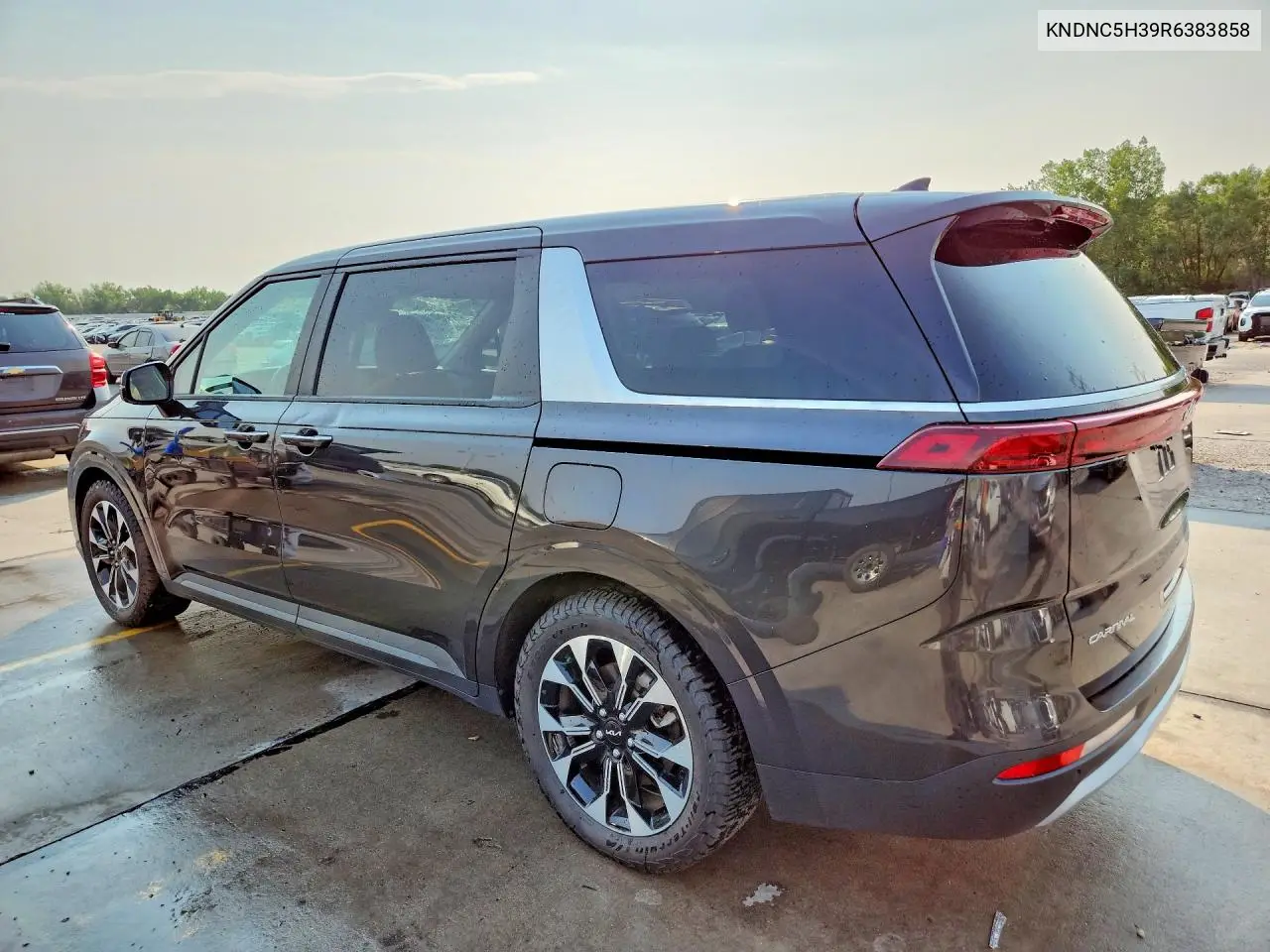 2024 Kia Carnival Ex VIN: KNDNC5H39R6383858 Lot: 60076126