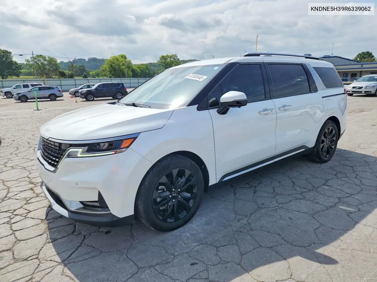 2024 Kia Carnival Sx VIN: KNDNE5H39R6339062 Lot: 61550446