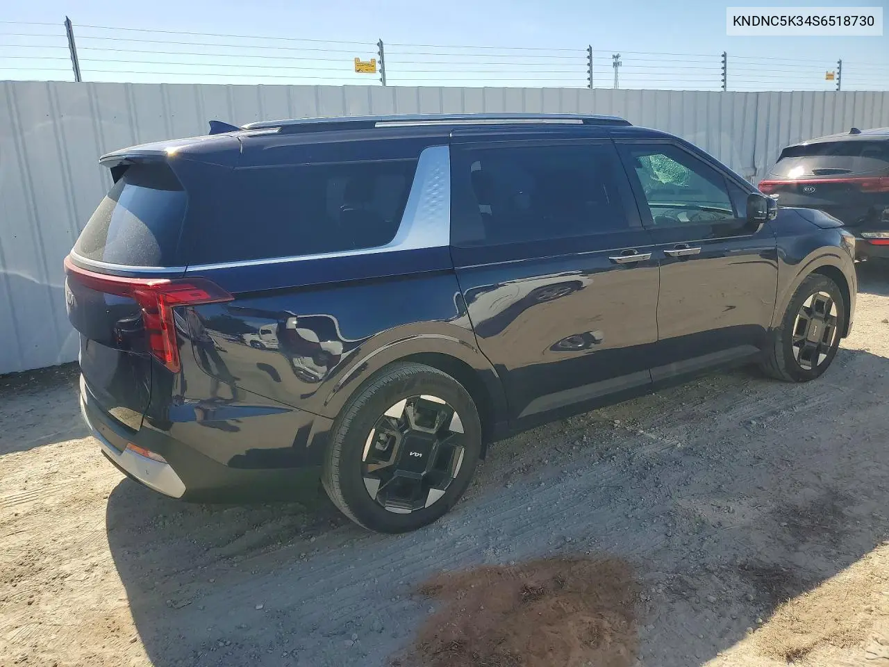 2025 Kia Carnival Ex VIN: KNDNC5K34S6518730 Lot: 56490976
