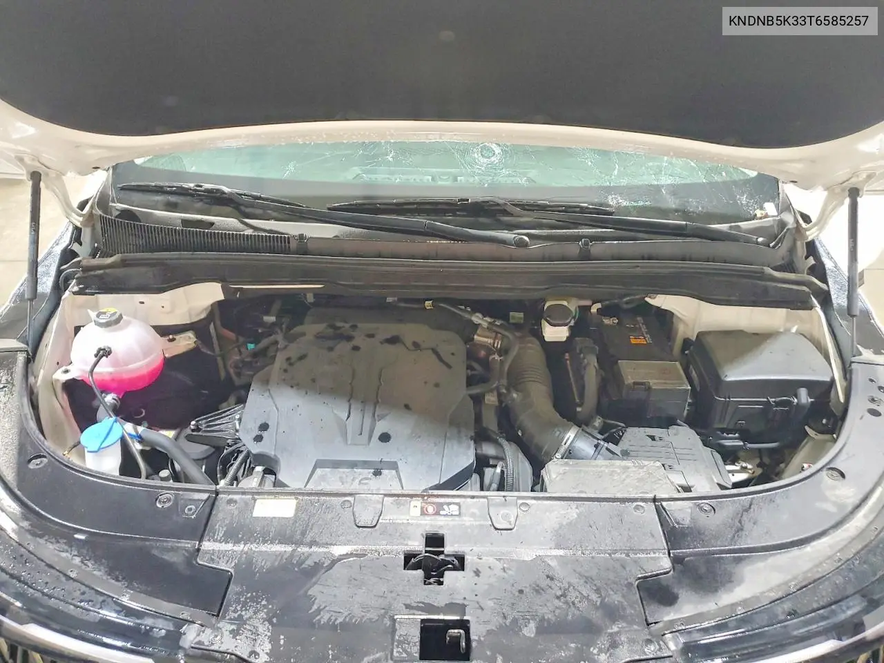 2026 Kia Carnival Lxs VIN: KNDNB5K33T6585257 Lot: 54628436