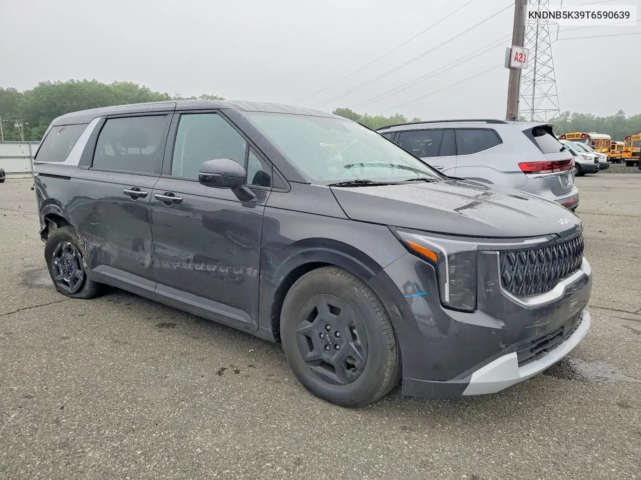 2026 Kia Carnival Lxs VIN: KNDNB5K39T6590639 Lot: 57069646