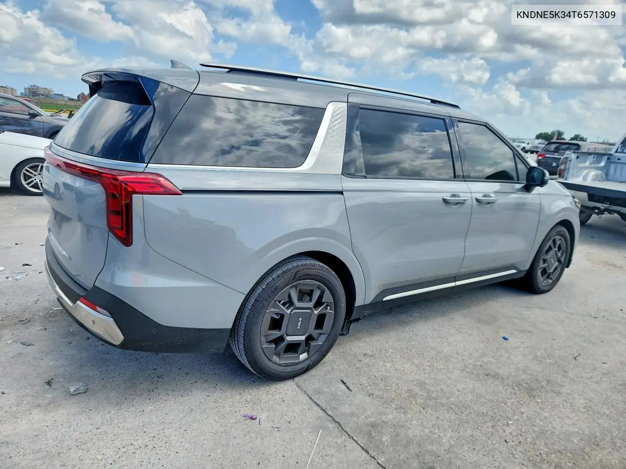 2026 Kia Carnival Sx VIN: KNDNE5K34T6571309 Lot: 58364256