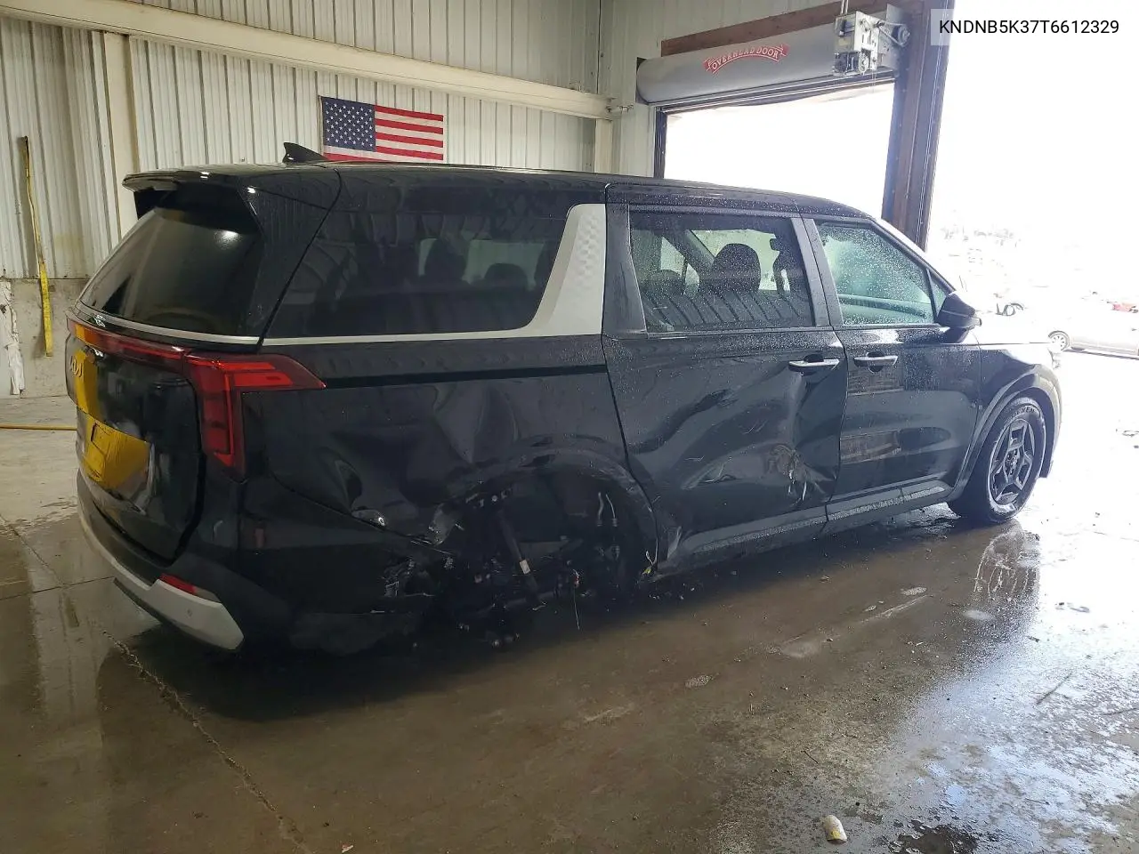 2026 Kia Carnival Lxs VIN: KNDNB5K37T6612329 Lot: 60084996