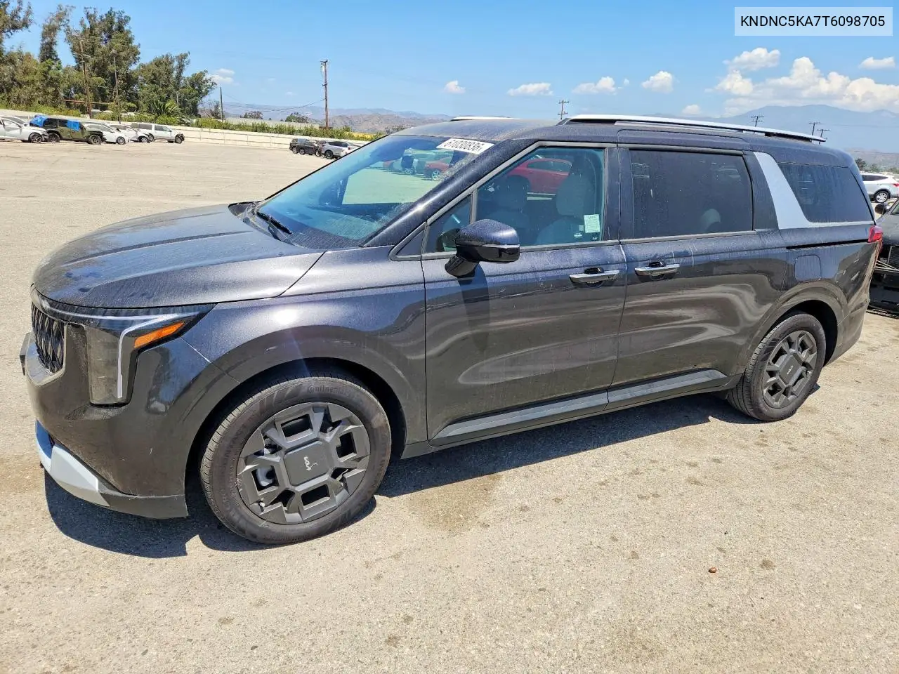 2026 Kia Carnival Ex VIN: KNDNC5KA7T6098705 Lot: 61030836