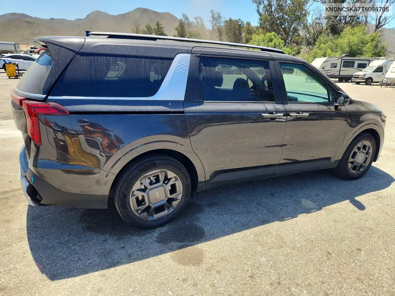 2026 Kia Carnival Ex VIN: KNDNC5KA7T6098705 Lot: 61030836