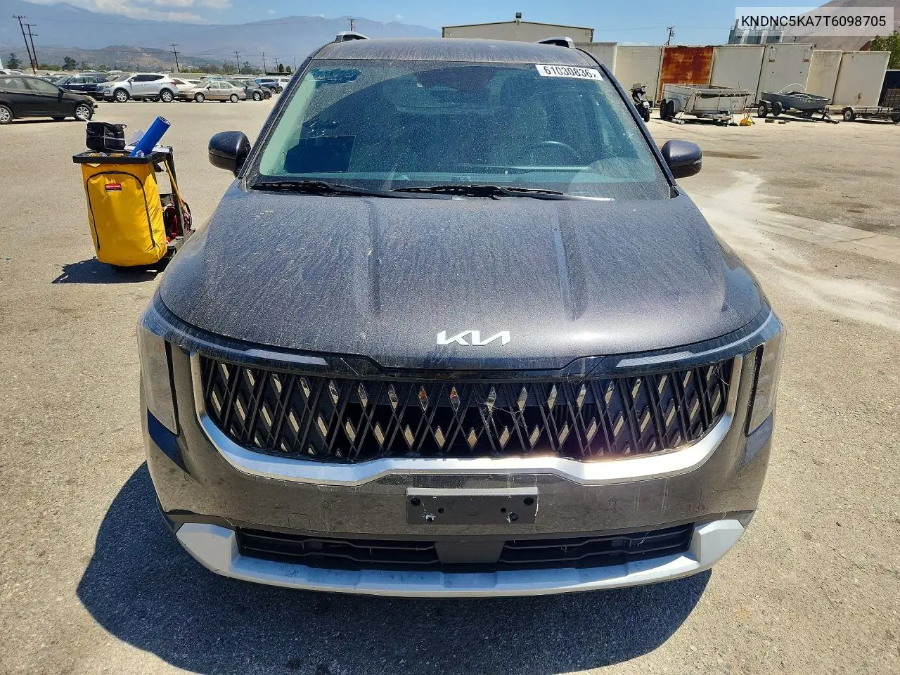 2026 Kia Carnival Ex VIN: KNDNC5KA7T6098705 Lot: 61030836