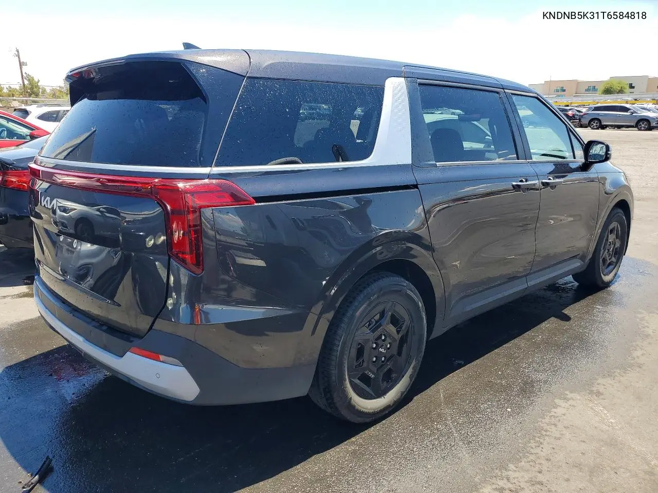 2026 Kia Carnival Lxs VIN: KNDNB5K31T6584818 Lot: 61066516