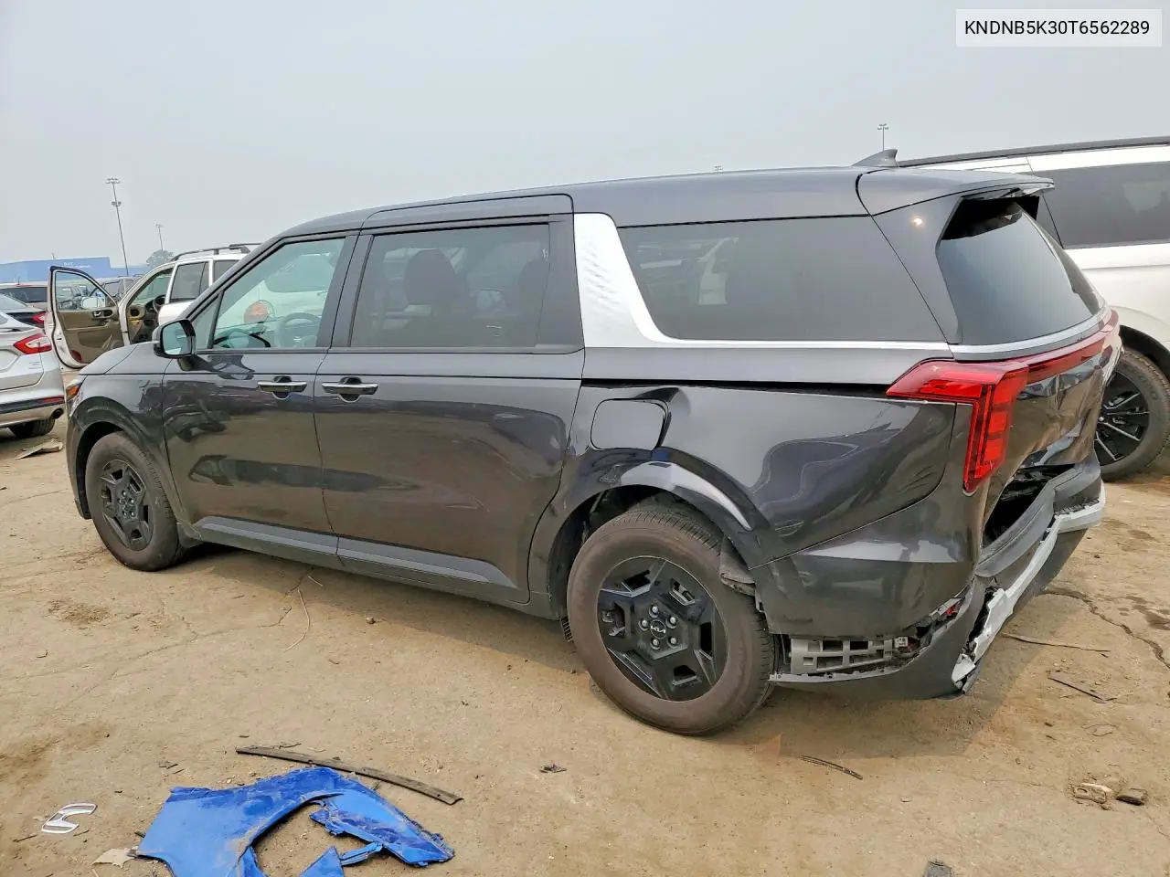 2026 Kia Carnival Lxs VIN: KNDNB5K30T6562289 Lot: 61419596