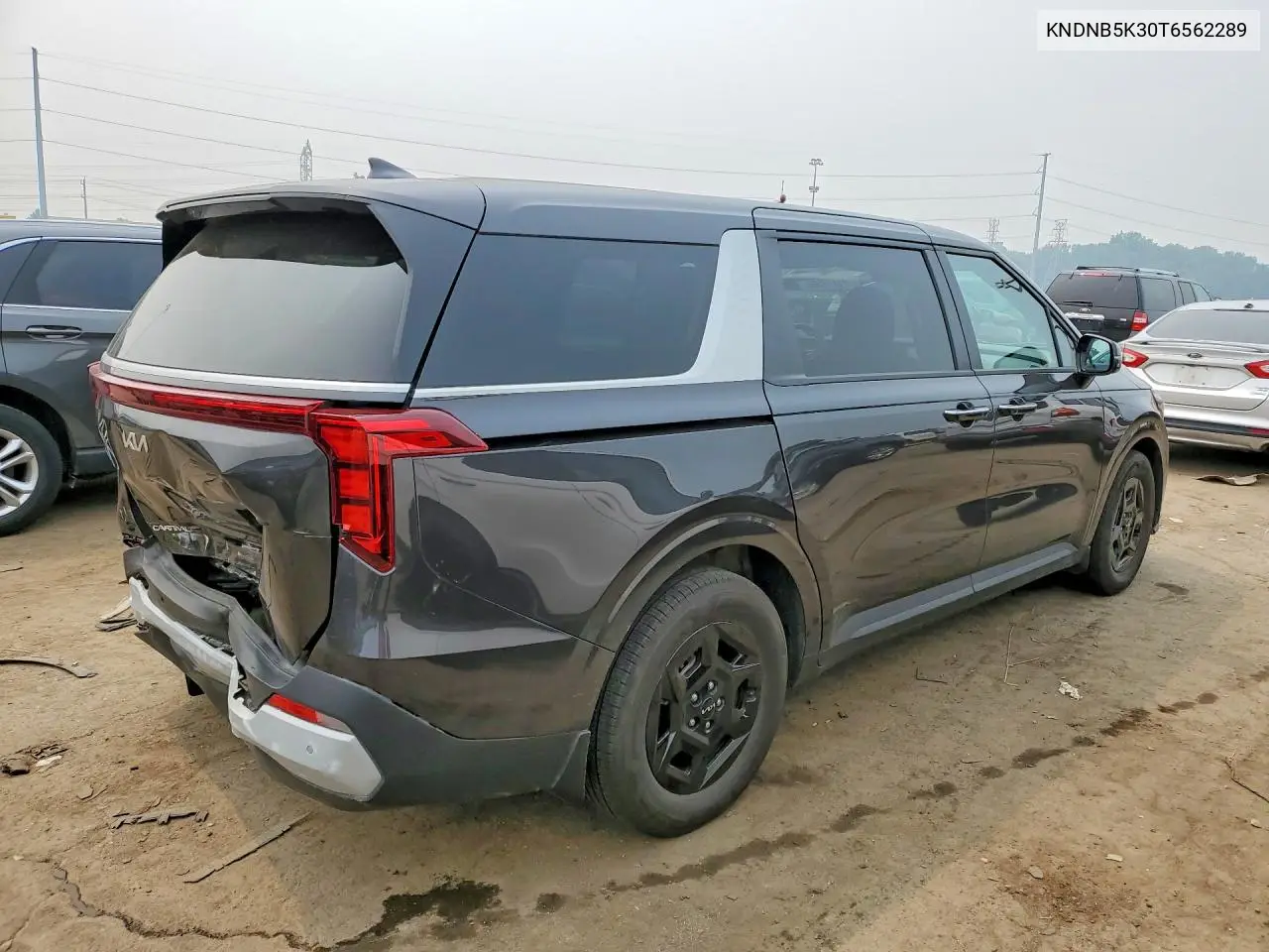 2026 Kia Carnival Lxs VIN: KNDNB5K30T6562289 Lot: 61419596