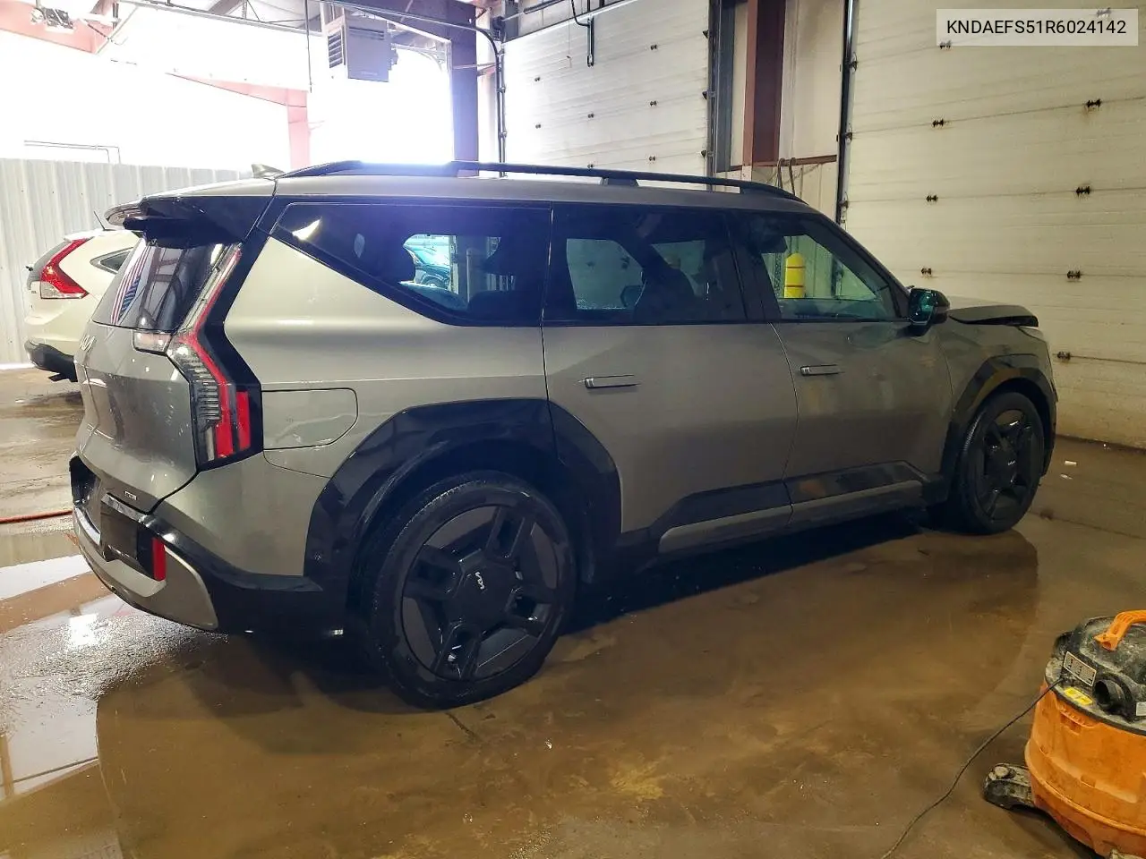 2024 Kia Ev9 Gt Line VIN: KNDAEFS51R6024142 Lot: 74120885