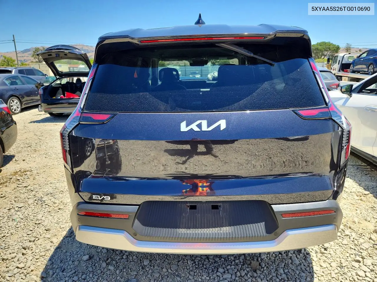 2026 Kia Ev9 Light VIN: 5XYAA5S26TG010690 Lot: 57128726