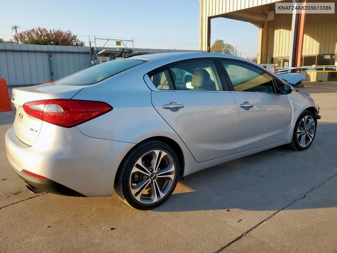 KNAFZ4A82G5613386 2016 Kia Forte Ex