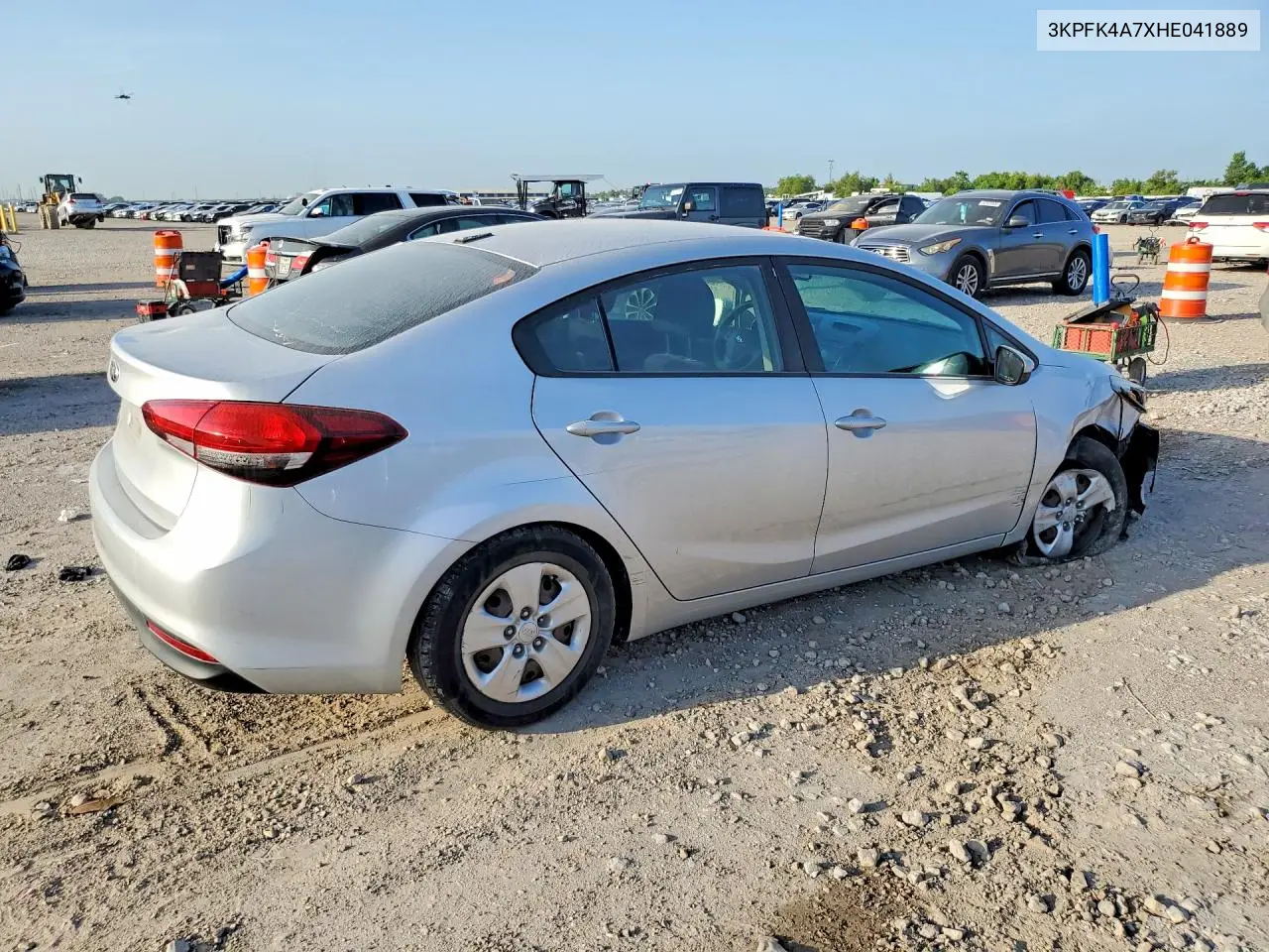 2017 Kia Forte Lx VIN: 3KPFK4A7XHE041889 Lot: 61510086